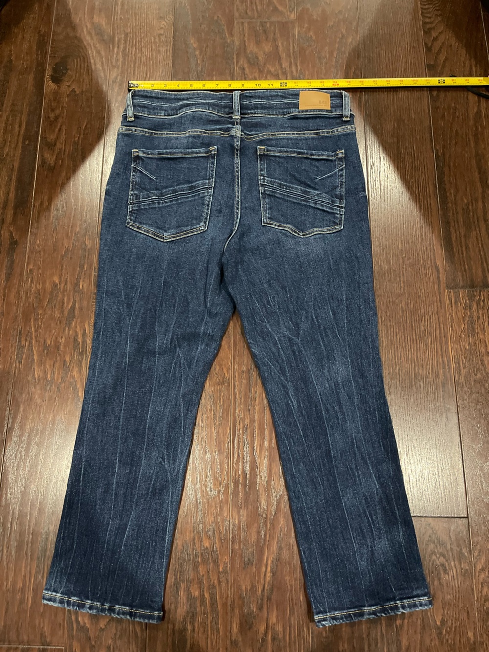 BKE Payton Mid-rise universal fit Bootcut Capri Jeans Women size 32x24 - Picture 5 of 8